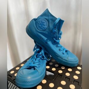 Converse high-tops Chuck Taylor ALL BLUE M7 W9